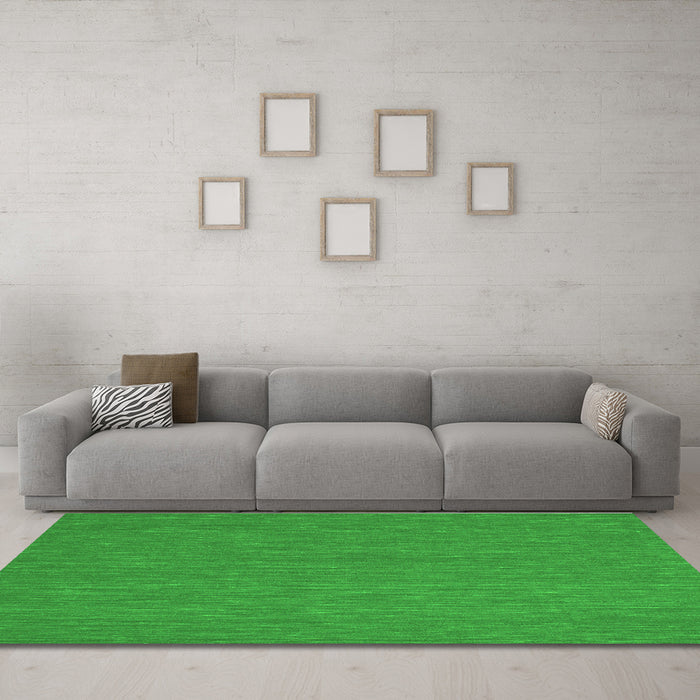 Machine Washable Abstract Green Contemporary Area Rugs in a Living Room,, wshcon198grn
