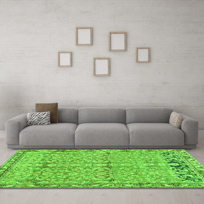 Machine Washable Abstract Green Contemporary Area Rugs in a Living Room,, wshcon1990grn
