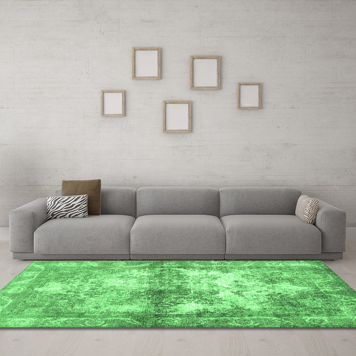 Machine Washable Abstract Emerald Green Contemporary Area Rugs in a Living Room,, wshcon1994emgrn