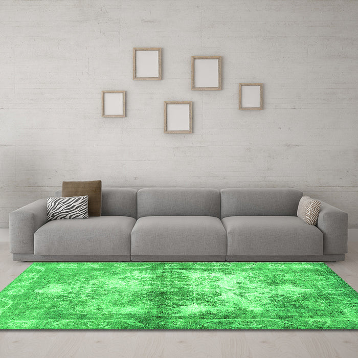 Machine Washable Abstract Green Contemporary Area Rugs in a Living Room,, wshcon1994grn