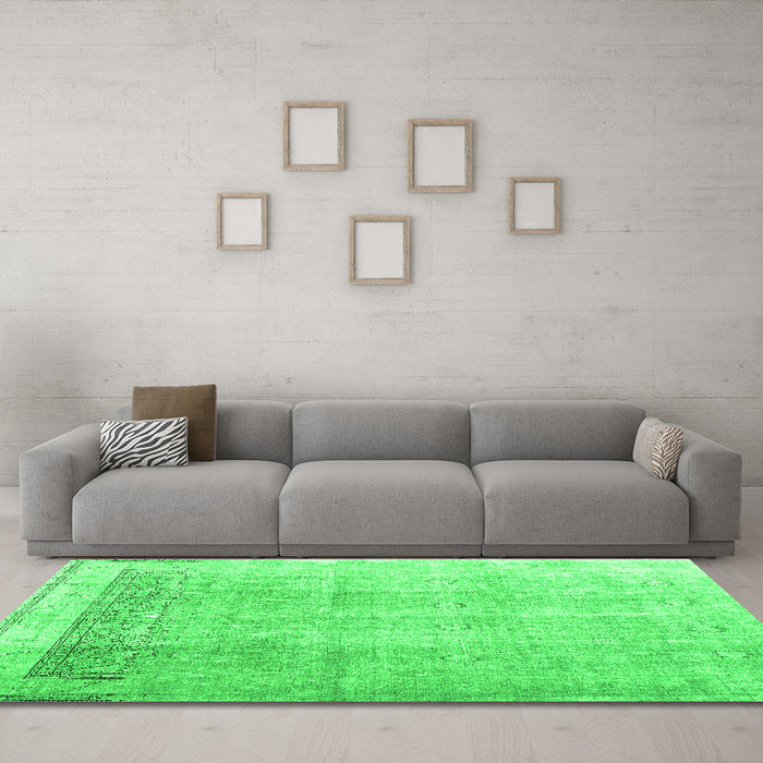 Machine Washable Abstract Green Contemporary Area Rugs in a Living Room,, wshcon2002grn