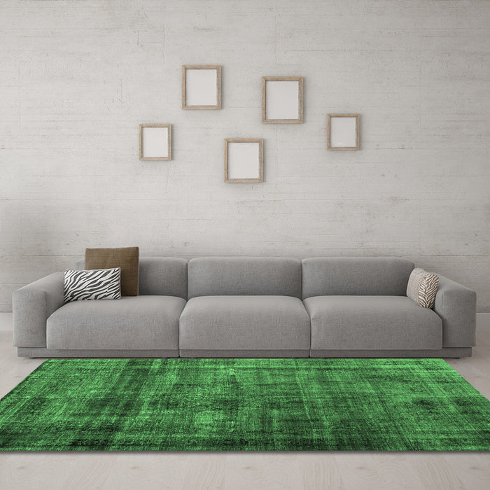 Machine Washable Abstract Emerald Green Contemporary Area Rugs in a Living Room,, wshcon2004emgrn