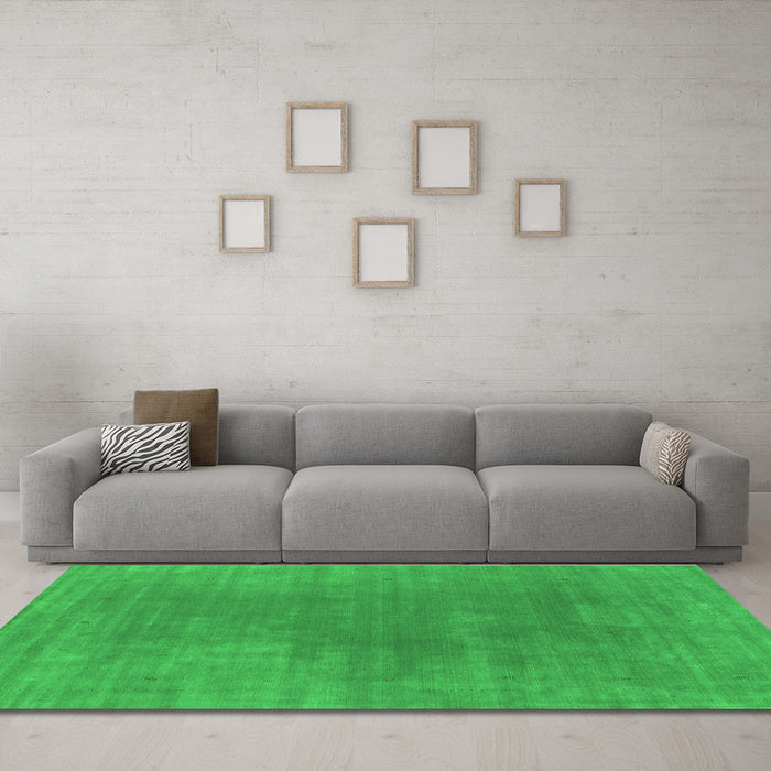 Machine Washable Abstract Green Contemporary Area Rugs in a Living Room,, wshcon2010grn
