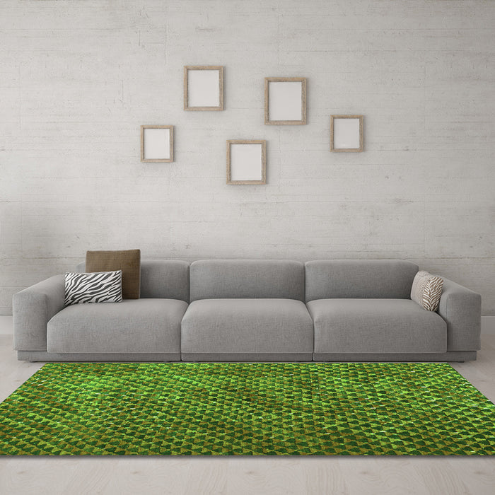 Machine Washable Abstract Green Contemporary Area Rugs in a Living Room,, wshcon2011grn
