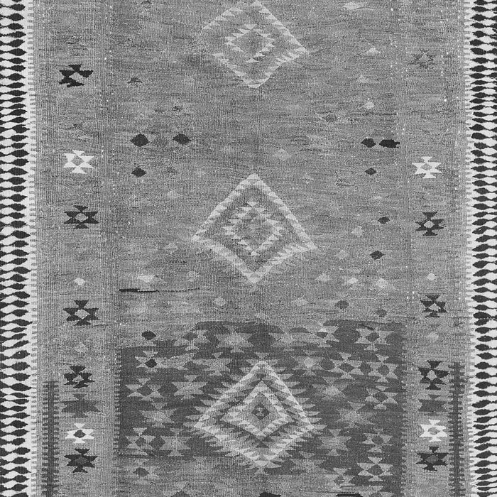 Serging Thickness of Machine Washable Southwestern Gray Country Rug, wshcon2013gry
