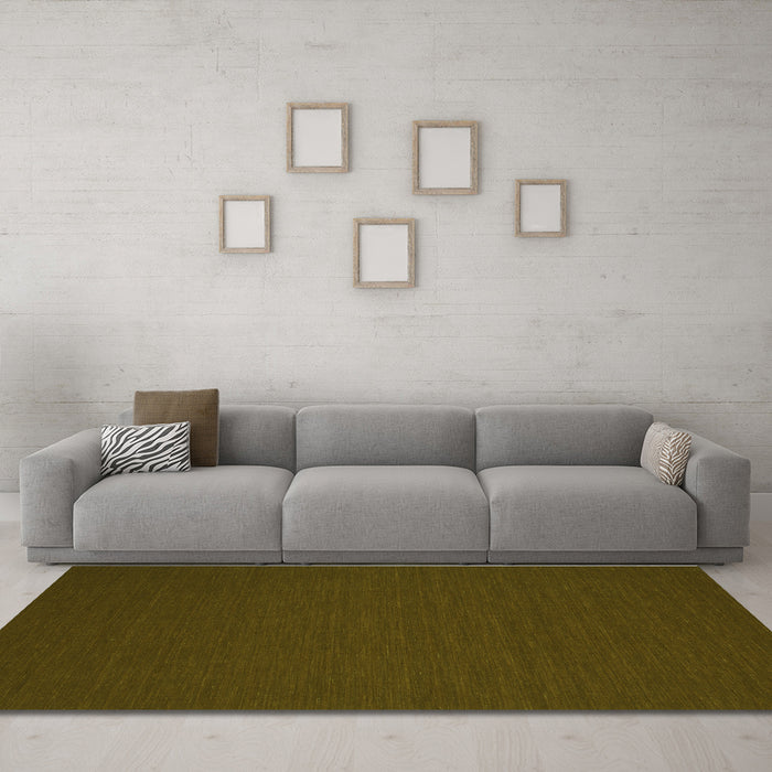 Machine Washable Abstract Green Contemporary Area Rugs in a Living Room,, wshcon201grn