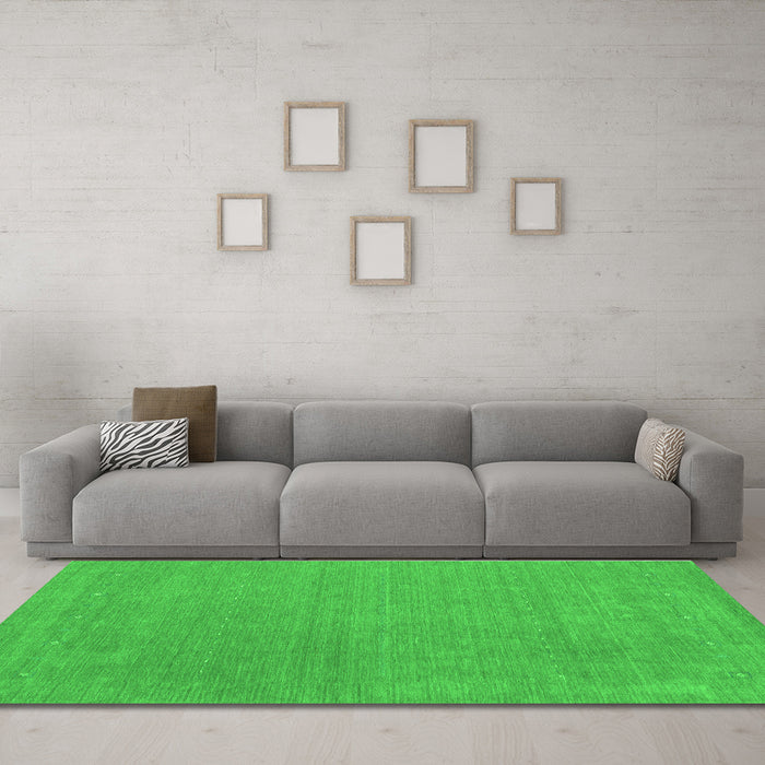 Machine Washable Abstract Green Contemporary Area Rugs in a Living Room,, wshcon2021grn