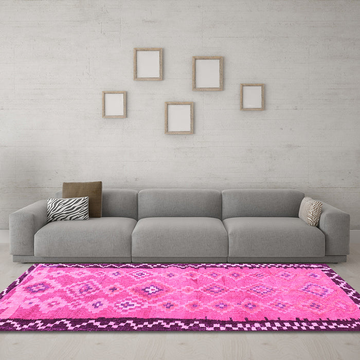 Machine Washable Oriental Pink Traditional Rug in a Living Room, wshcon2022pnk