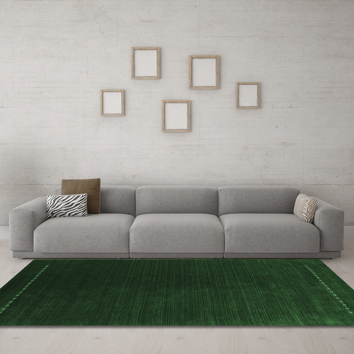 Machine Washable Abstract Emerald Green Contemporary Area Rugs in a Living Room,, wshcon2025emgrn
