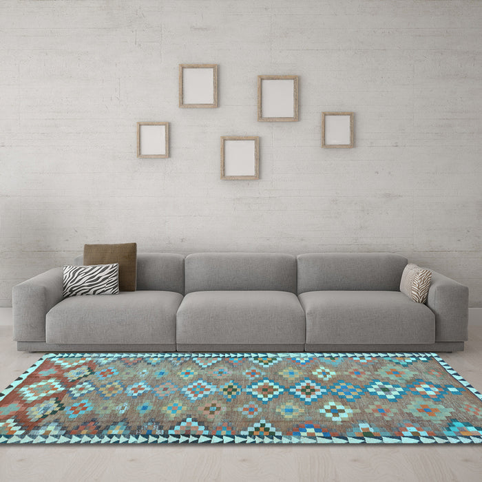 Machine Washable Oriental Light Blue Traditional Rug in a Living Room, wshcon2026lblu