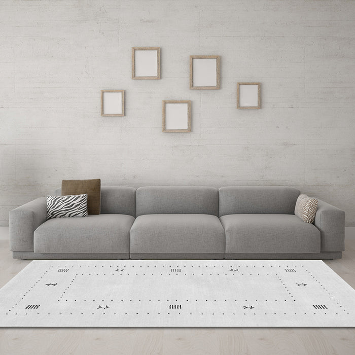 Machine Washable Solid Gray Modern Rug in a Living Room,, wshcon2038gry