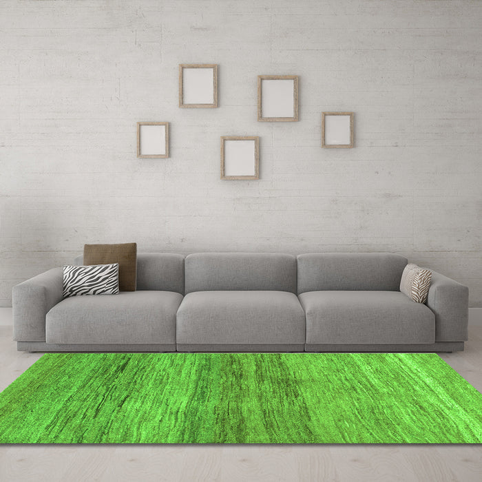 Machine Washable Abstract Green Contemporary Area Rugs in a Living Room,, wshcon2039grn