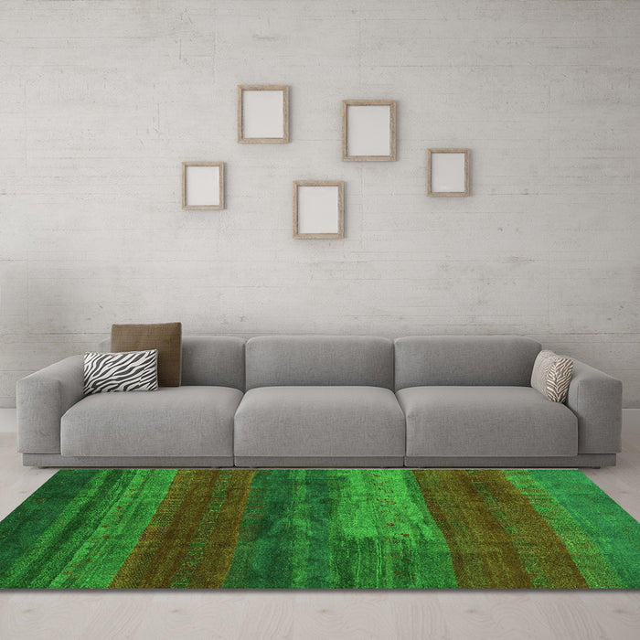 Machine Washable Abstract Green Contemporary Area Rugs in a Living Room,, wshcon2043grn