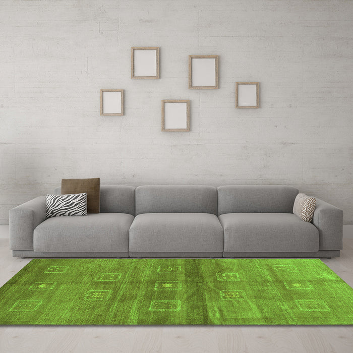 Machine Washable Abstract Green Contemporary Area Rugs in a Living Room,, wshcon2047grn