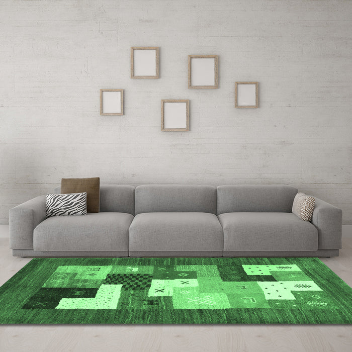 Machine Washable Abstract Emerald Green Contemporary Area Rugs in a Living Room,, wshcon2050emgrn