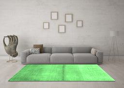 Machine Washable Abstract Emerald Green Contemporary Area Rugs in a Living Room,, wshcon2058emgrn