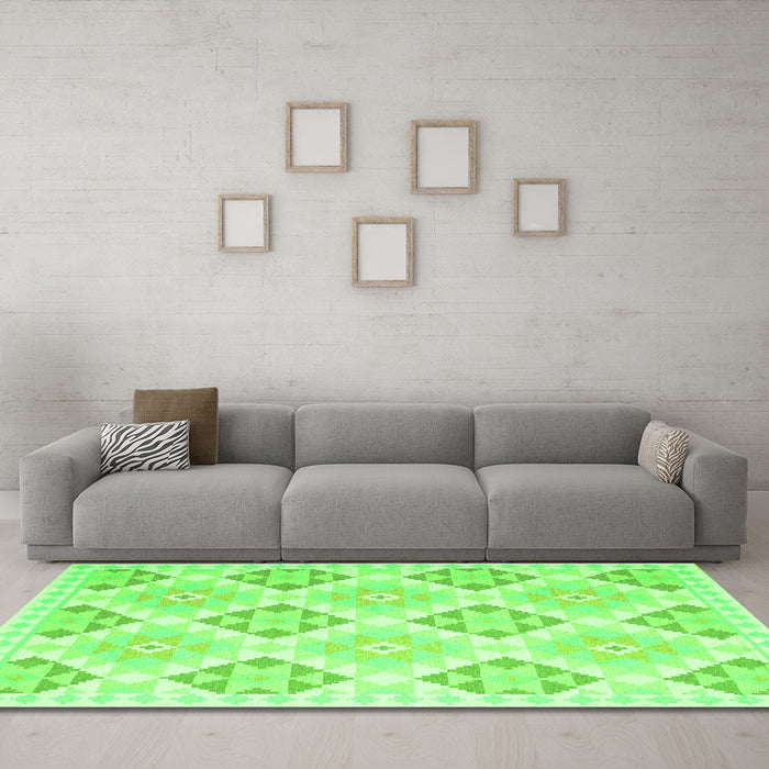 Machine Washable Southwestern Green Country Area Rugs in a Living Room,, wshcon2063grn