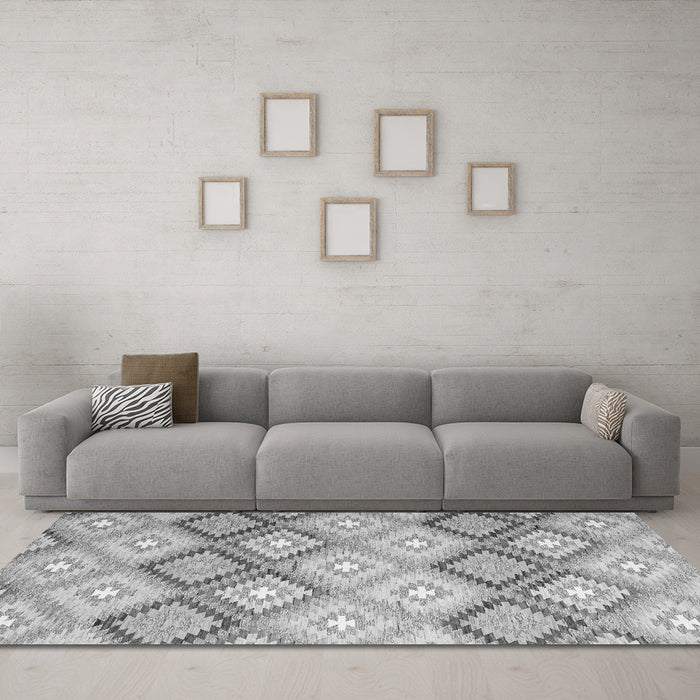 Machine Washable Southwestern Gray Country Rug in a Living Room,, wshcon2064gry