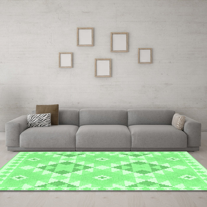 Machine Washable Southwestern Emerald Green Country Area Rugs in a Living Room,, wshcon2066emgrn