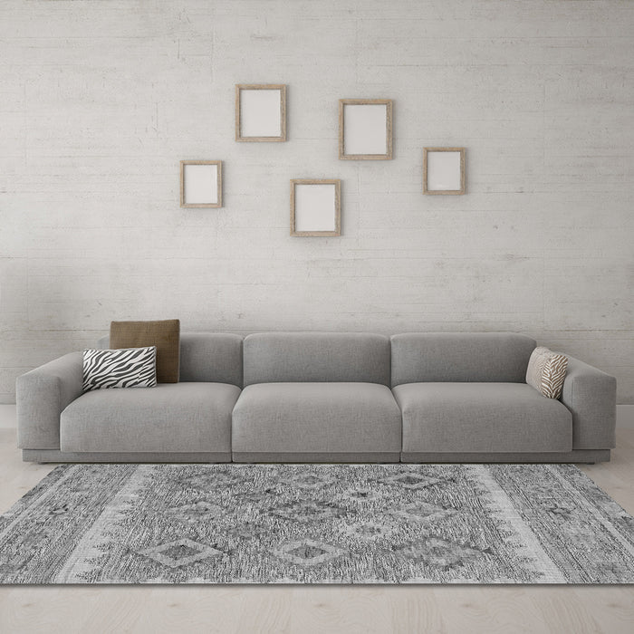 Machine Washable Southwestern Gray Country Rug in a Living Room,, wshcon2072gry