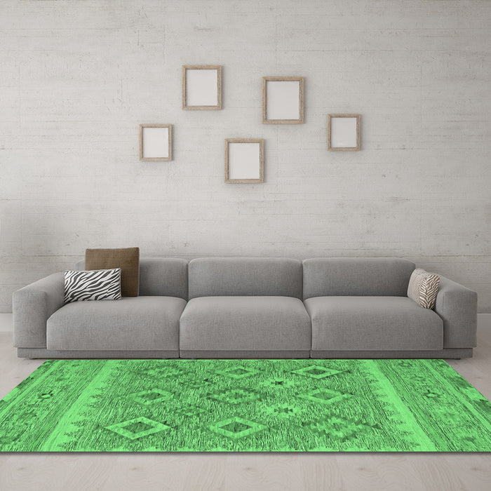 Machine Washable Southwestern Emerald Green Country Area Rugs in a Living Room,, wshcon2072emgrn