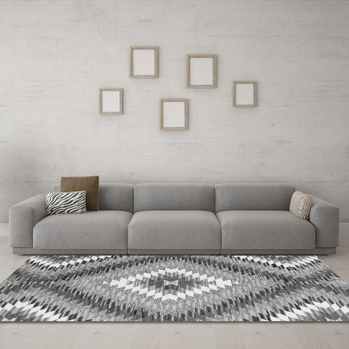 Machine Washable Southwestern Gray Country Rug in a Living Room,, wshcon2074gry