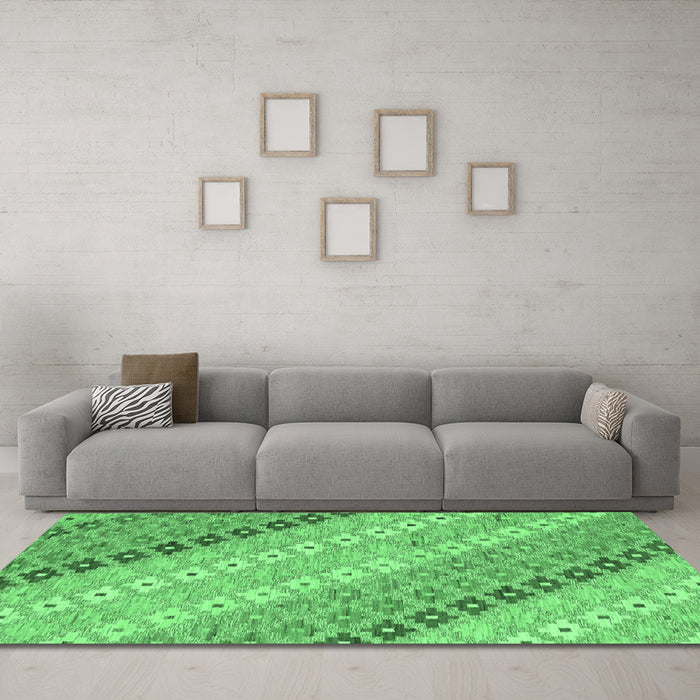 Machine Washable Southwestern Emerald Green Country Area Rugs in a Living Room,, wshcon2075emgrn