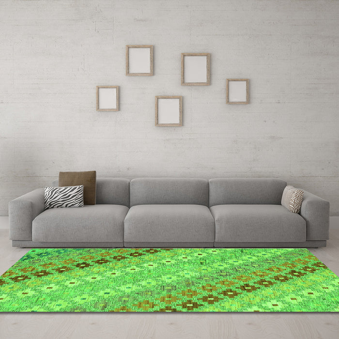 Machine Washable Southwestern Green Country Area Rugs in a Living Room,, wshcon2075grn