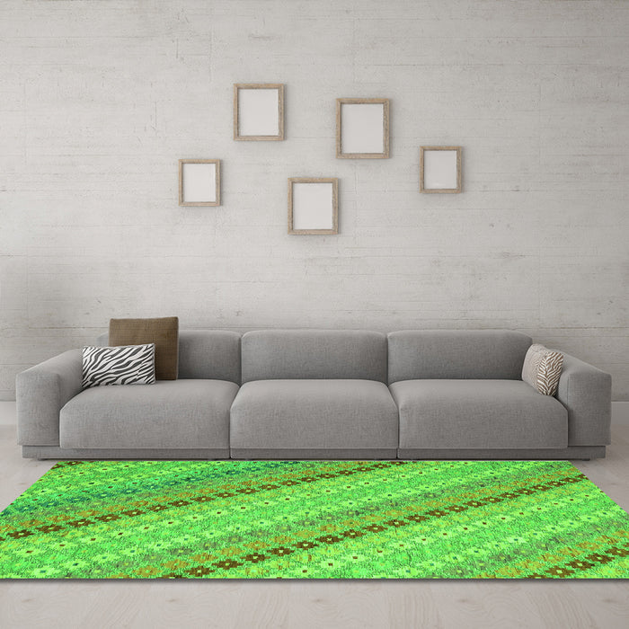 Machine Washable Southwestern Green Country Area Rugs in a Living Room,, wshcon2082grn