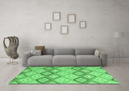 Machine Washable Southwestern Emerald Green Country Area Rugs in a Living Room,, wshcon2089emgrn