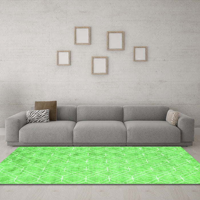 Machine Washable Abstract Green Contemporary Area Rugs in a Living Room,, wshcon2090grn