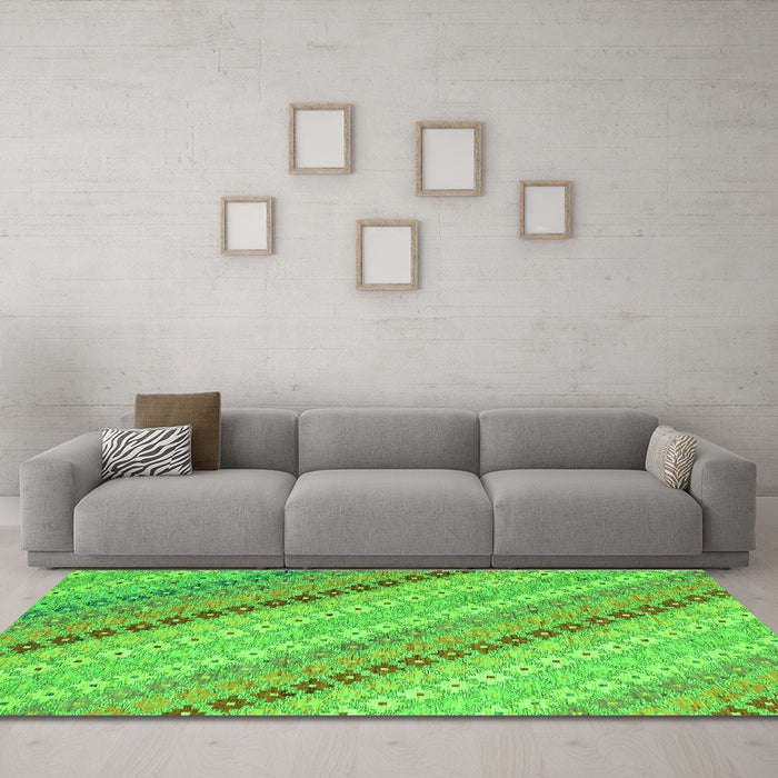 Machine Washable Southwestern Green Country Area Rugs in a Living Room,, wshcon2094grn