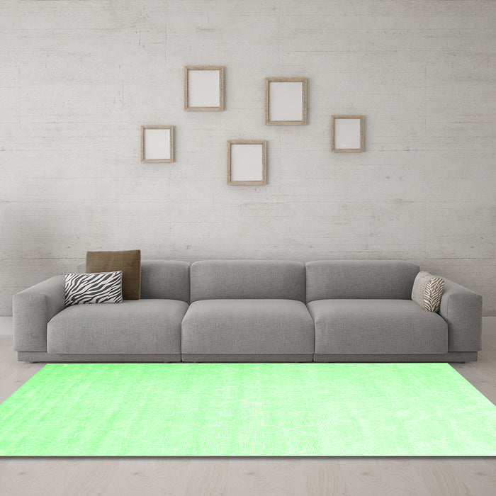 Machine Washable Abstract Emerald Green Contemporary Area Rugs in a Living Room,, wshcon2098emgrn