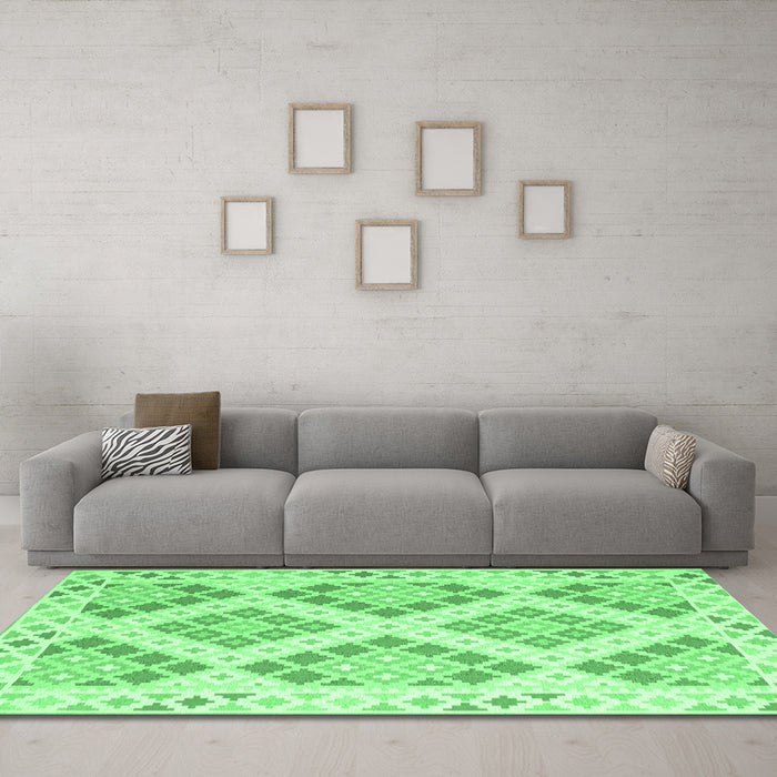 Machine Washable Southwestern Emerald Green Country Area Rugs in a Living Room,, wshcon2107emgrn