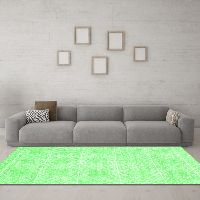 Machine Washable Abstract Green Contemporary Area Rugs in a Living Room,, wshcon2112grn