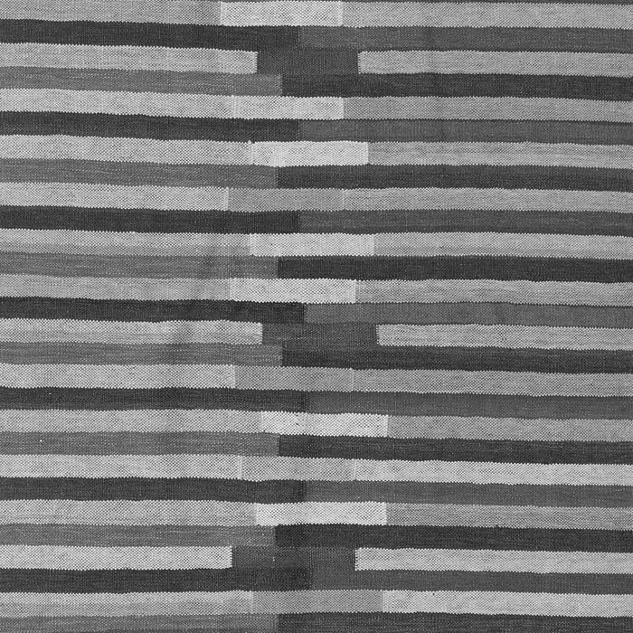 Serging Thickness of Machine Washable Southwestern Gray Country Rug, wshcon2113gry