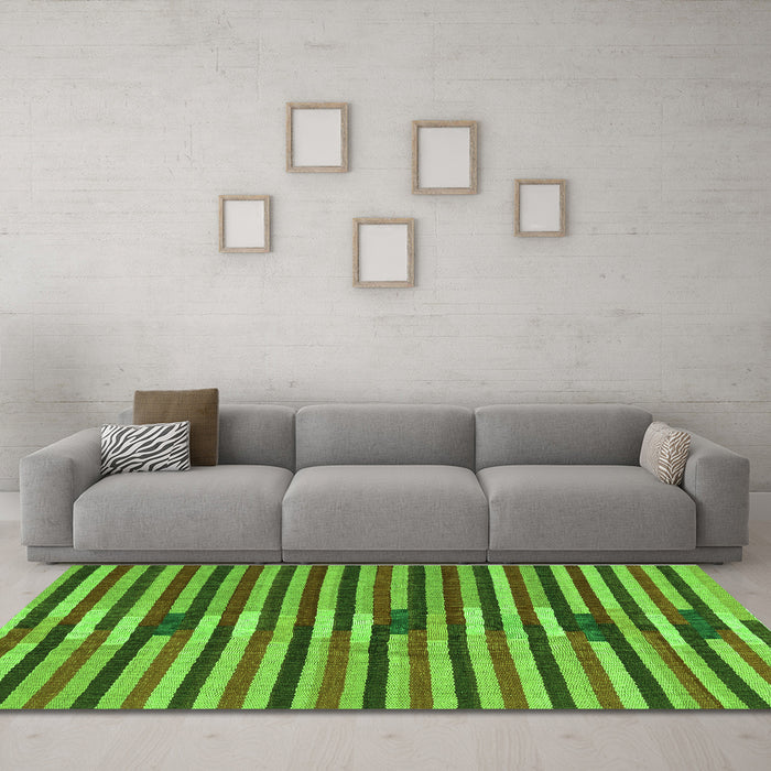 Machine Washable Southwestern Green Country Area Rugs in a Living Room,, wshcon2113grn