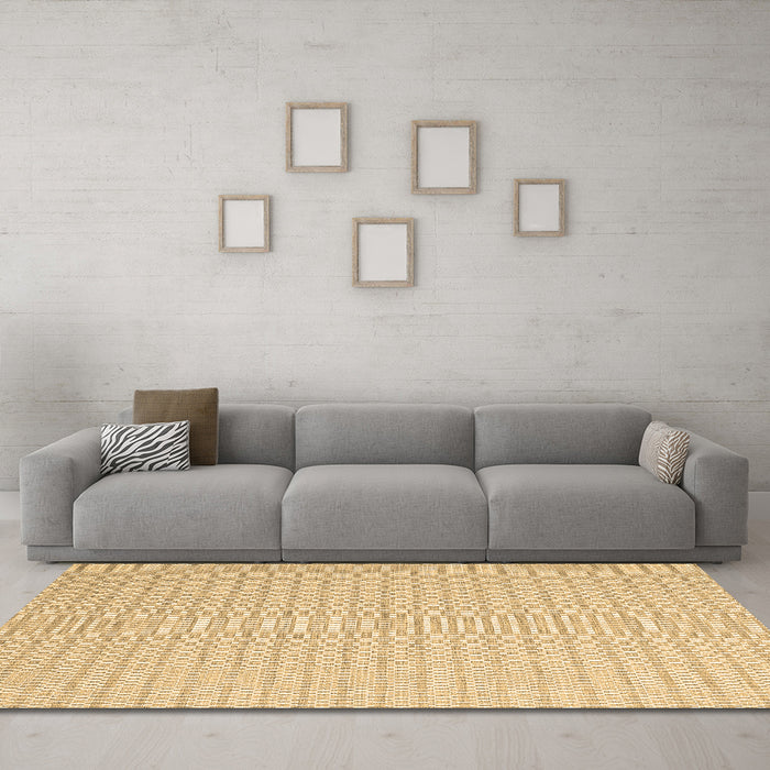 Machine Washable Abstract Brown Contemporary Rug in a Living Room,, wshcon2128brn