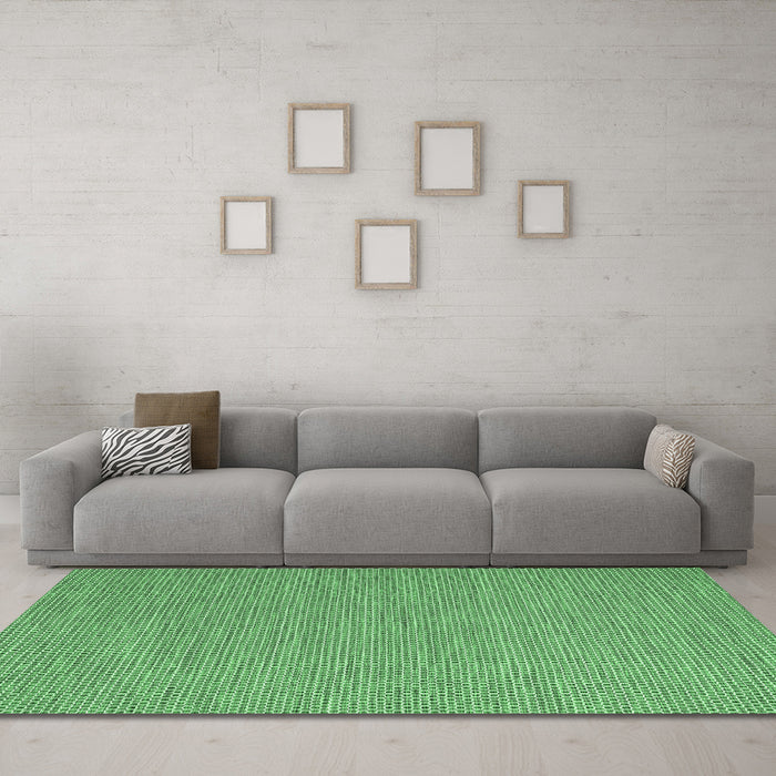 Machine Washable Abstract Emerald Green Contemporary Area Rugs in a Living Room,, wshcon2131emgrn