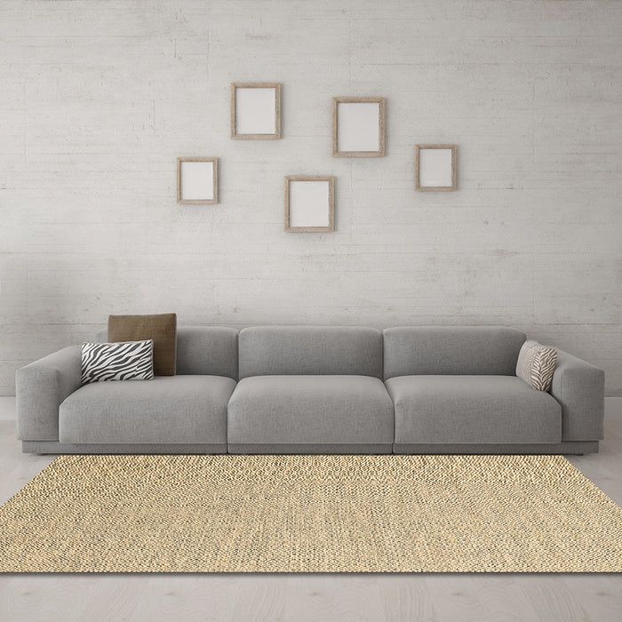Machine Washable Abstract Brown Contemporary Rug in a Living Room,, wshcon2140brn