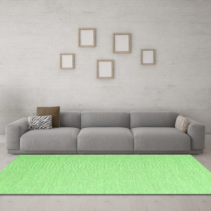 Machine Washable Solid Green Modern Area Rugs in a Living Room,, wshcon2144grn