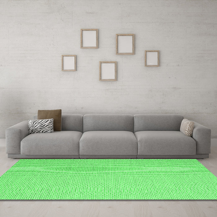 Machine Washable Abstract Green Contemporary Area Rugs in a Living Room,, wshcon2154grn