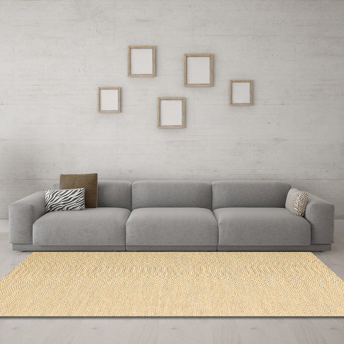 Machine Washable Abstract Brown Contemporary Rug in a Living Room,, wshcon2156brn
