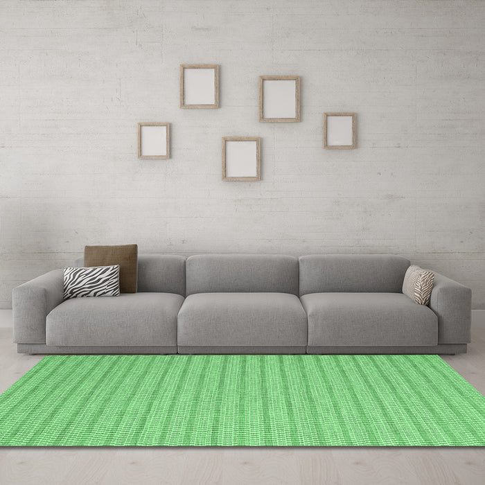 Machine Washable Abstract Emerald Green Contemporary Area Rugs in a Living Room,, wshcon2159emgrn