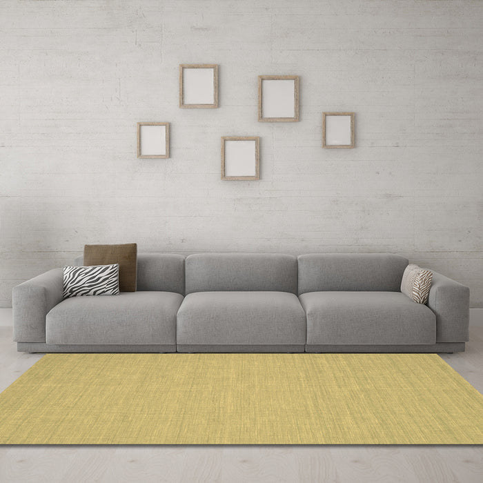 Machine Washable Abstract Brown Contemporary Rug in a Living Room,, wshcon215brn