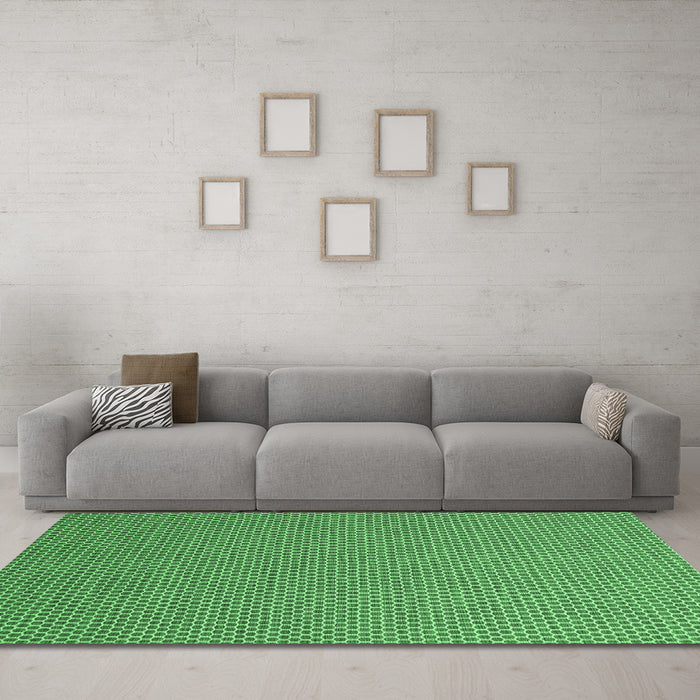 Machine Washable Abstract Emerald Green Contemporary Area Rugs in a Living Room,, wshcon2184emgrn