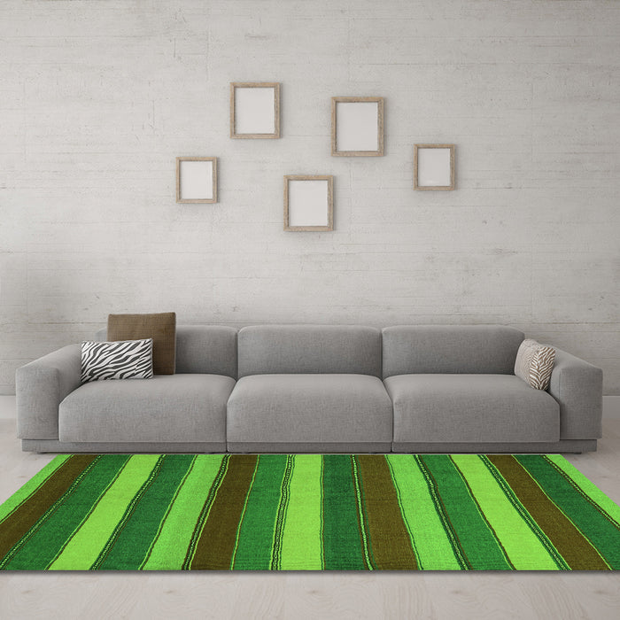 Machine Washable Southwestern Green Country Area Rugs in a Living Room,, wshcon2190grn
