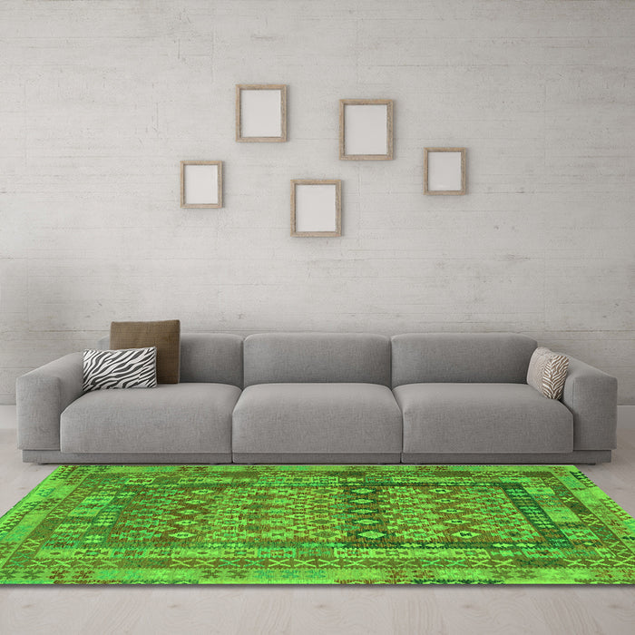 Machine Washable Southwestern Green Country Area Rugs in a Living Room,, wshcon2192grn