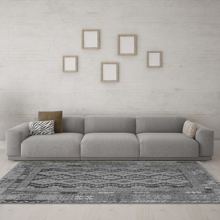 Machine Washable Southwestern Gray Country Rug in a Living Room,, wshcon2193gry