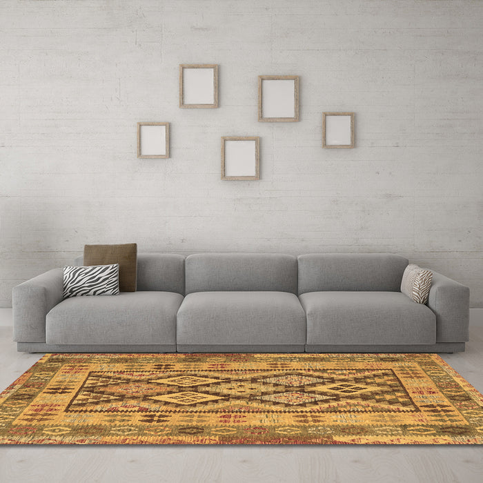 Machine Washable Abstract Brown Contemporary Rug in a Living Room,, wshcon2195brn